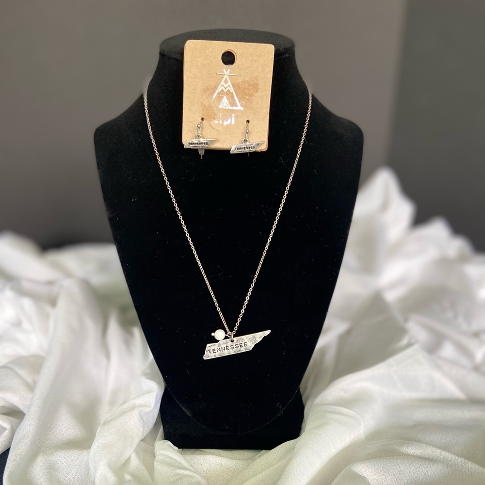 Tennessee state shaped necklace and earring set